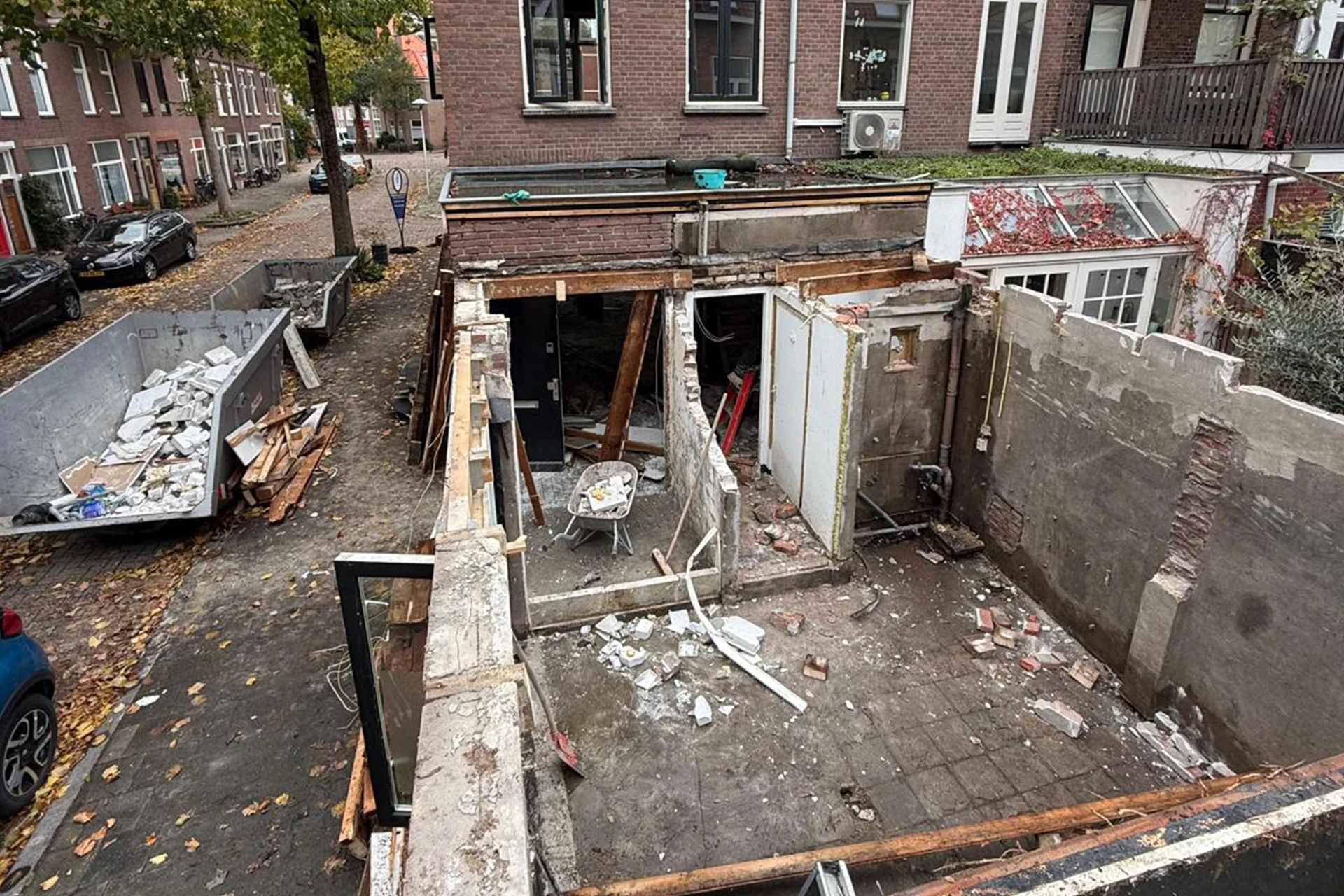 Strippen van woningen en panden